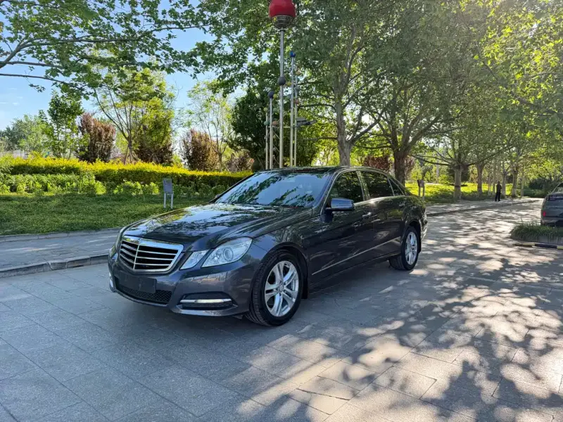 Mercedes-Benz E-Class, 2010