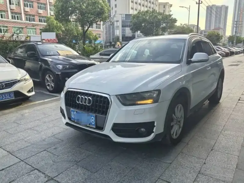 Audi Q3, 2015