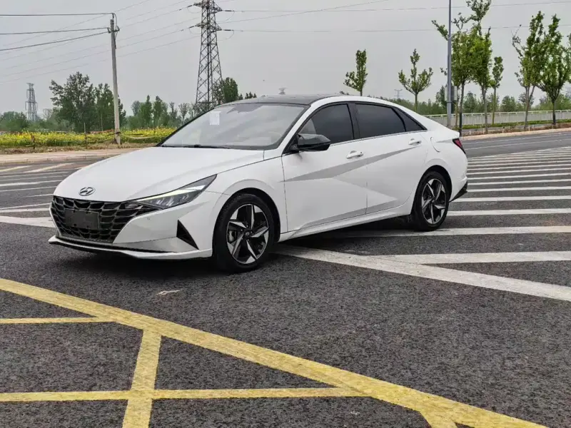 Hyundai Elantra, 2021