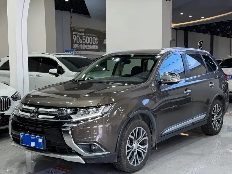 Mitsubishi Outlander, 2017