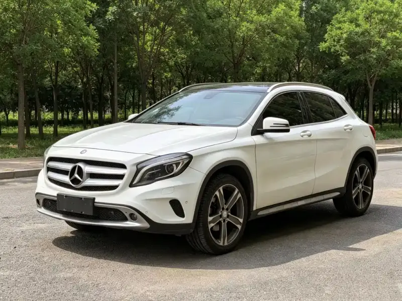 Mercedes-Benz GLA, 2016