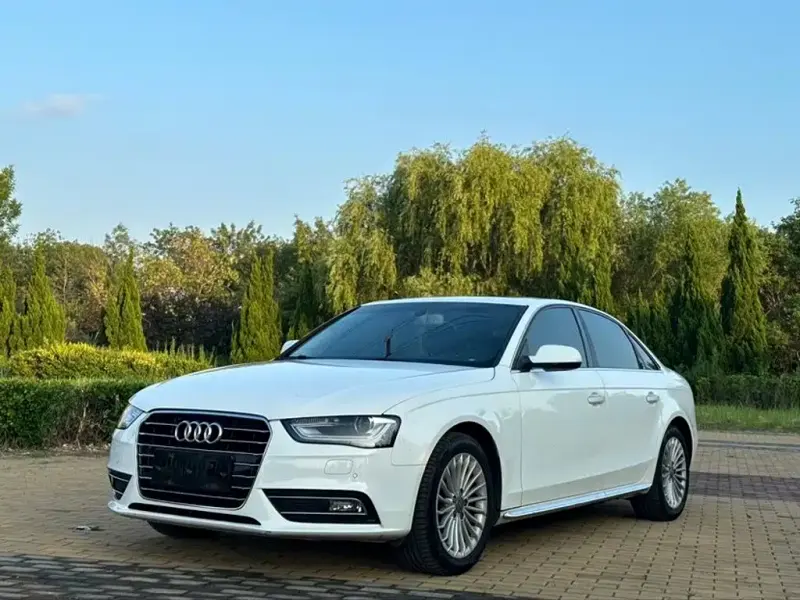 Audi A4L, 2016