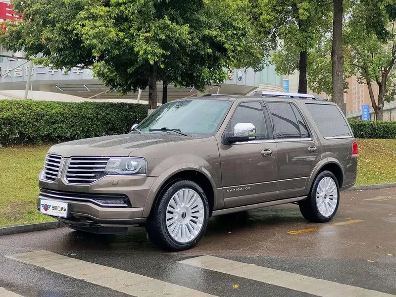 Lincoln Navigator, 2016
