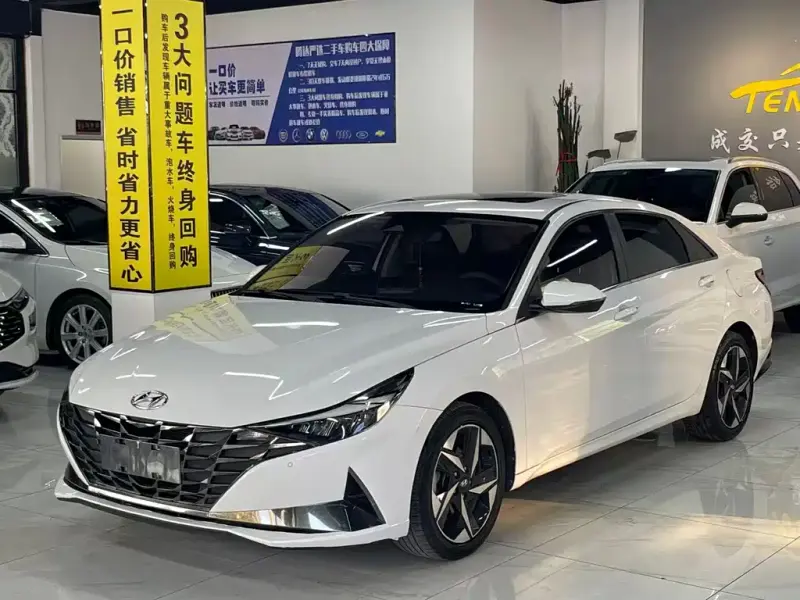 Hyundai Elantra, 2021