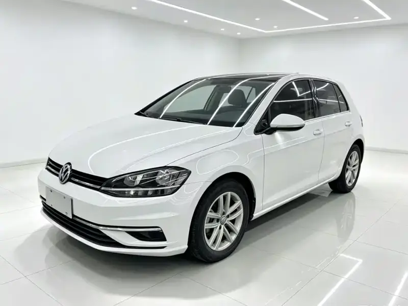 Volkswagen Golf, 2020