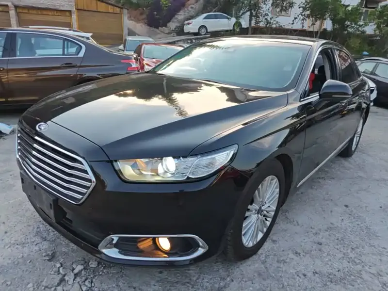 Ford Taurus, 2018