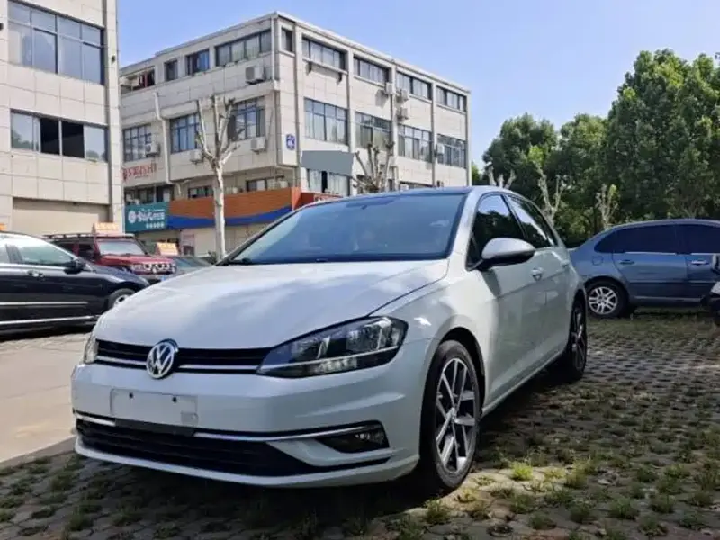 Volkswagen Golf, 2020