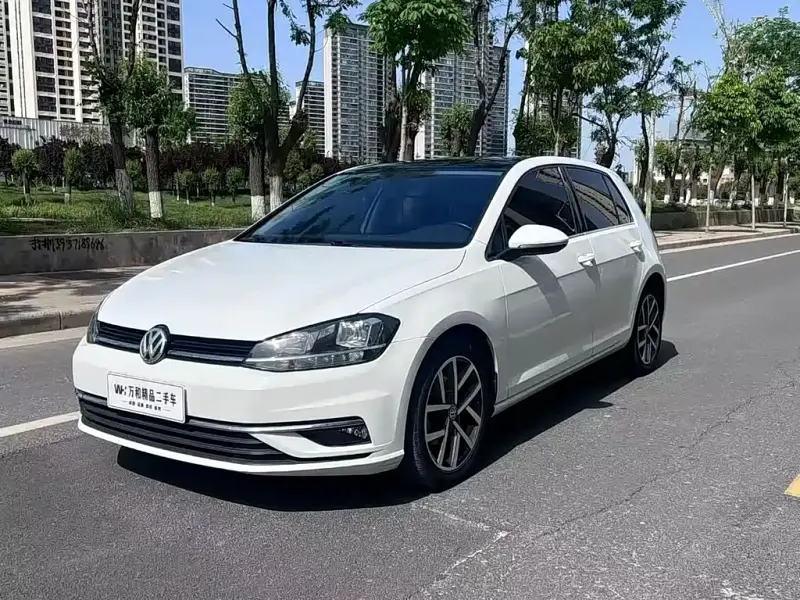 Volkswagen Golf, 2020