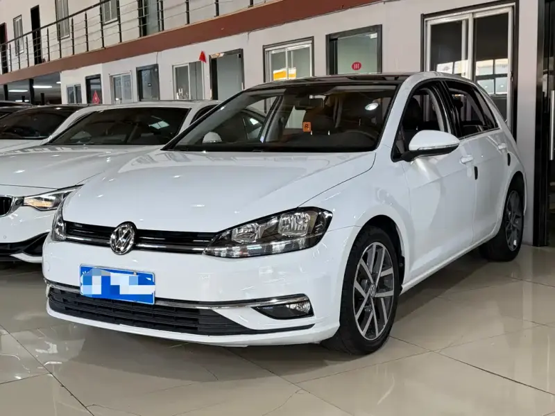 Volkswagen Golf, 2020