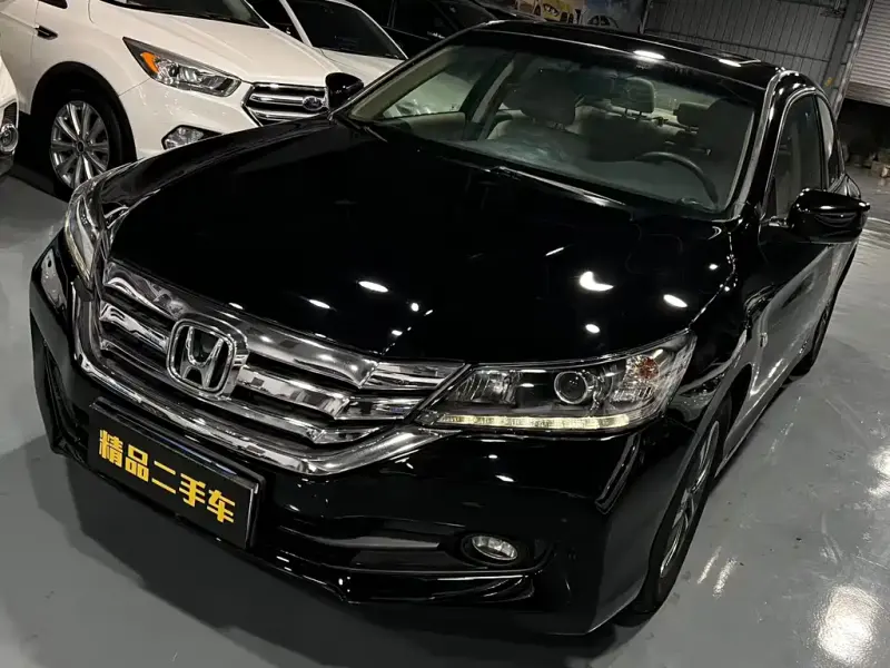Honda Accord, 2015
