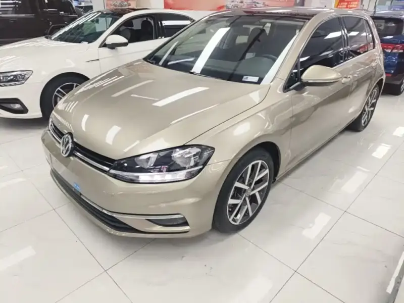 Volkswagen Golf, 2020