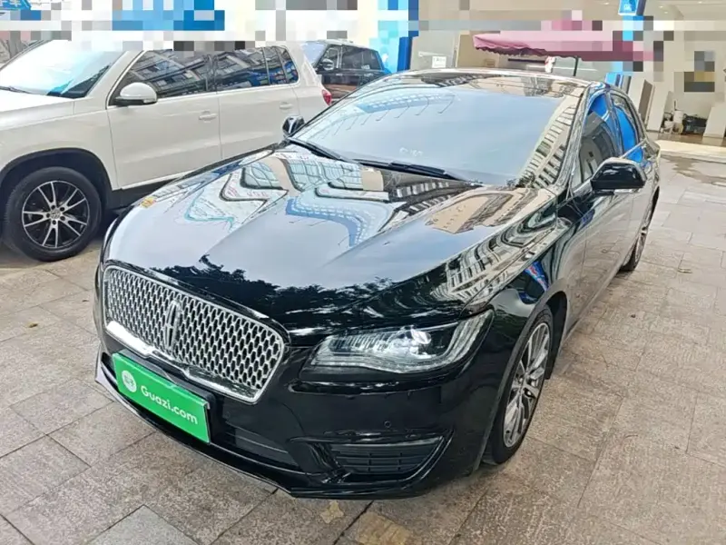 Lincoln MKZ, 2018