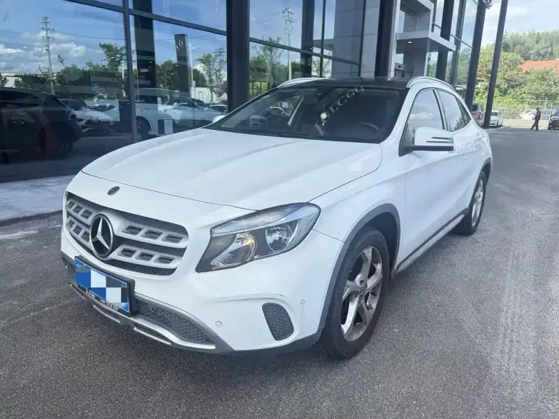 Mercedes-Benz GLA, 2018
