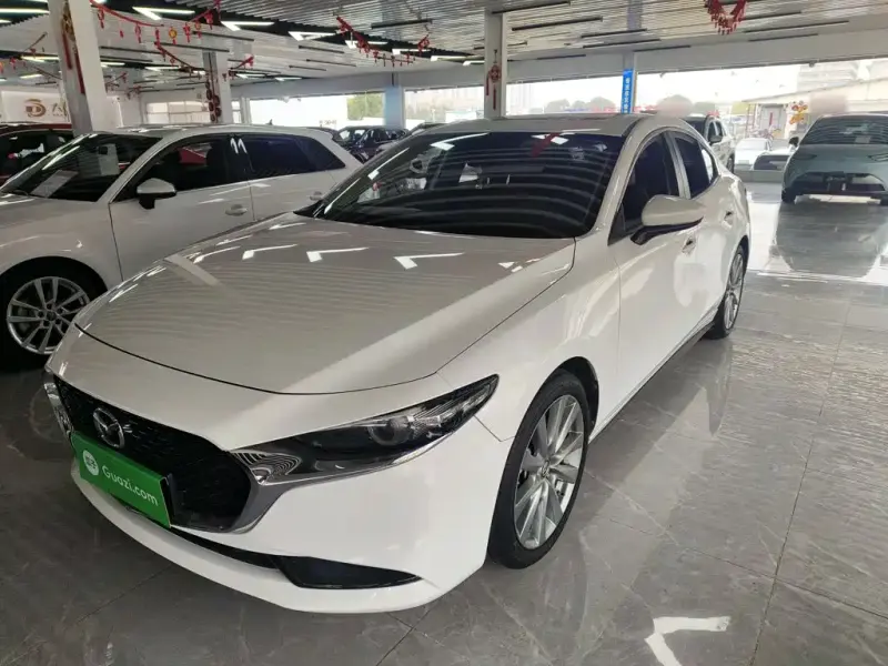 Mazda 3 Axela, 2021