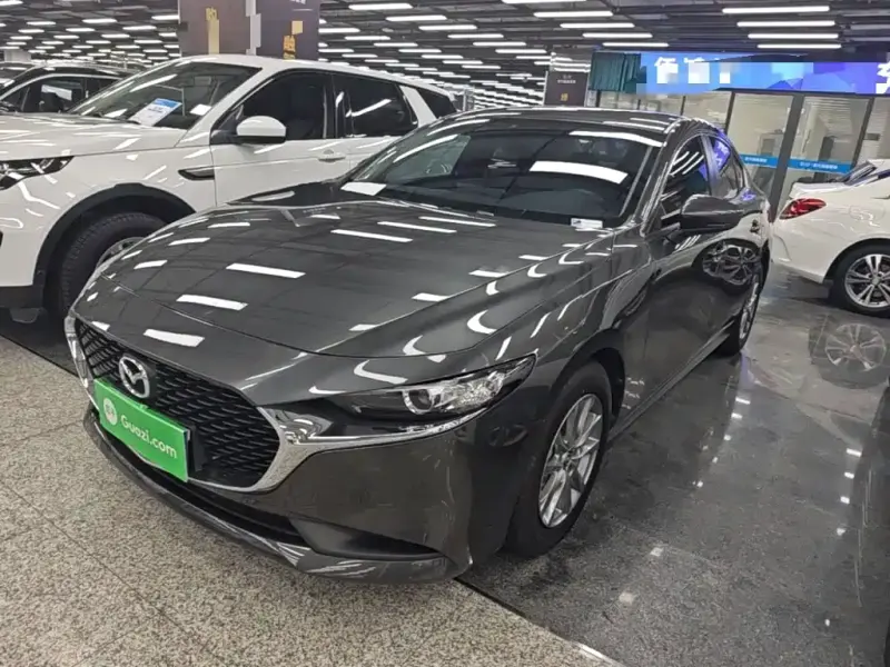 Mazda 3 Axela, 2022