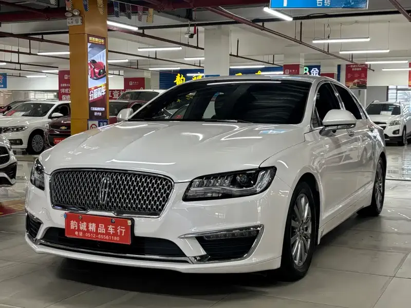 Lincoln MKZ, 2021
