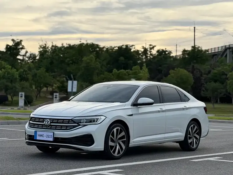 Volkswagen Sagitar, 2023