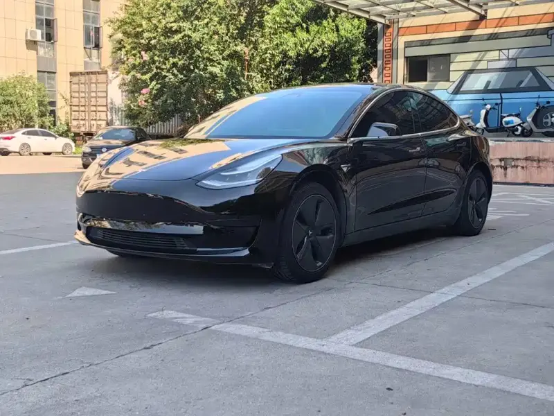 Tesla Model 3, 2020