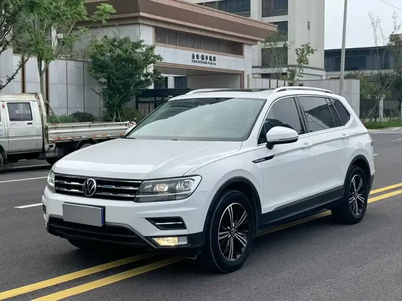 Volkswagen Tiguan L, 2021