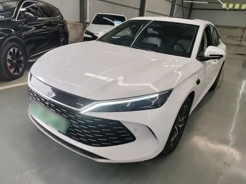 BYD Qin L, 2025