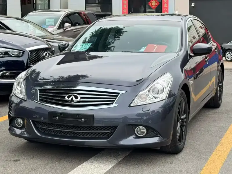 Infiniti G, 2013
