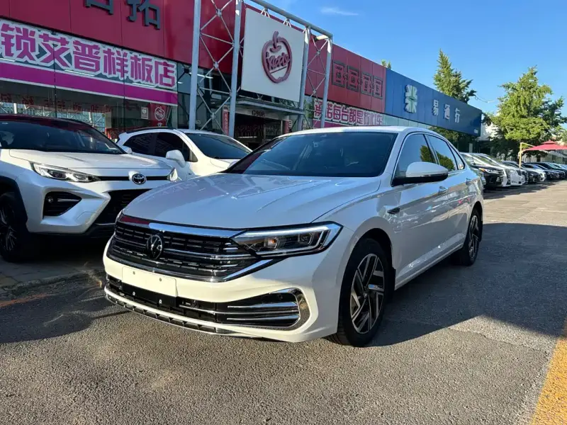 Volkswagen Sagitar, 2025