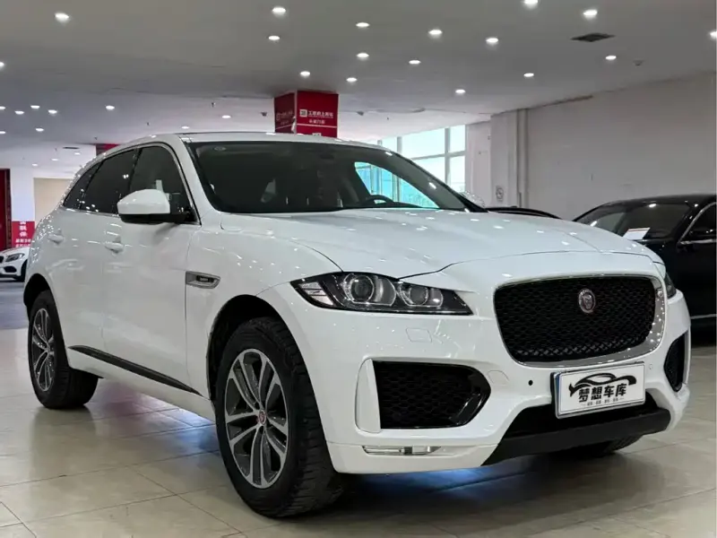 Jaguar F-PACE, 2019