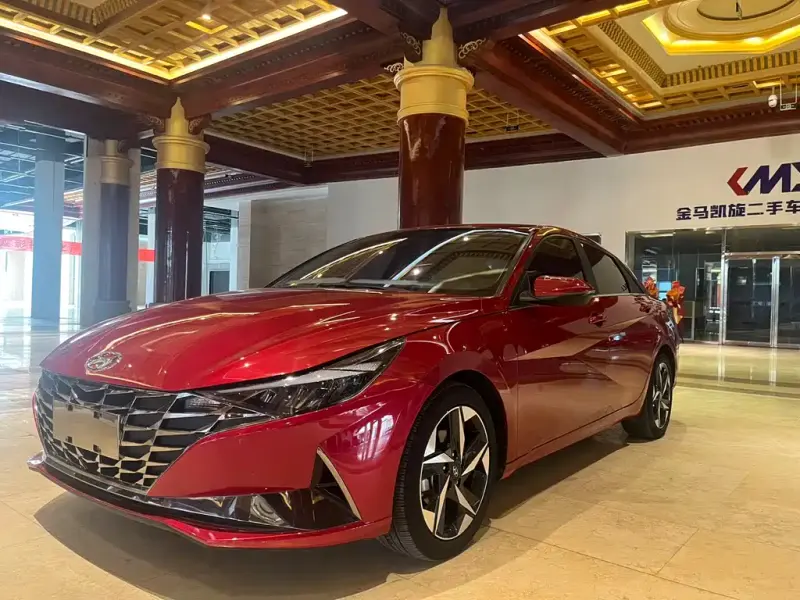Hyundai Elantra, 2022
