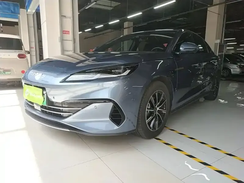 BYD 06, 2025