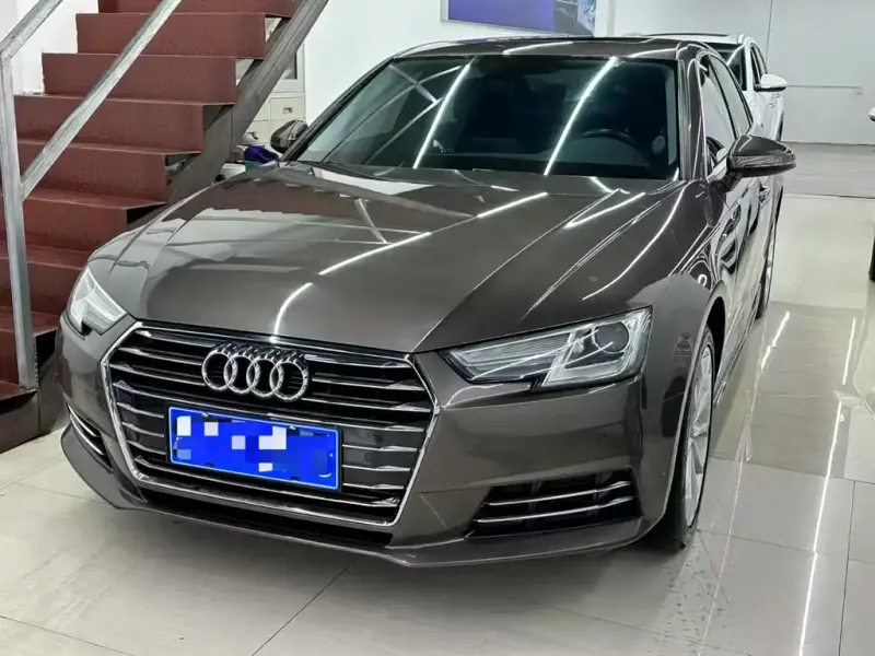 Audi A4L, 2018