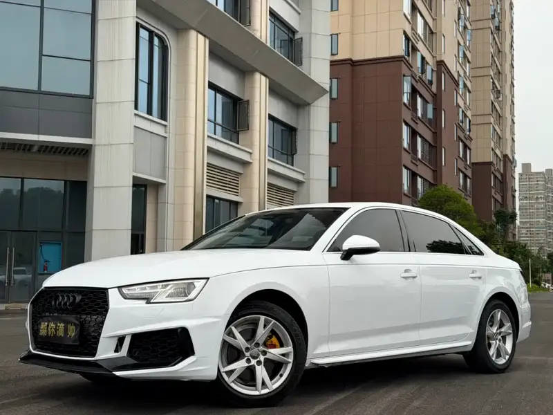 Audi A4L, 2019