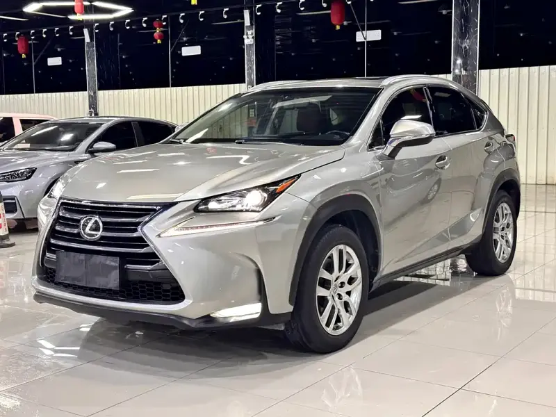 Lexus NX, 2017