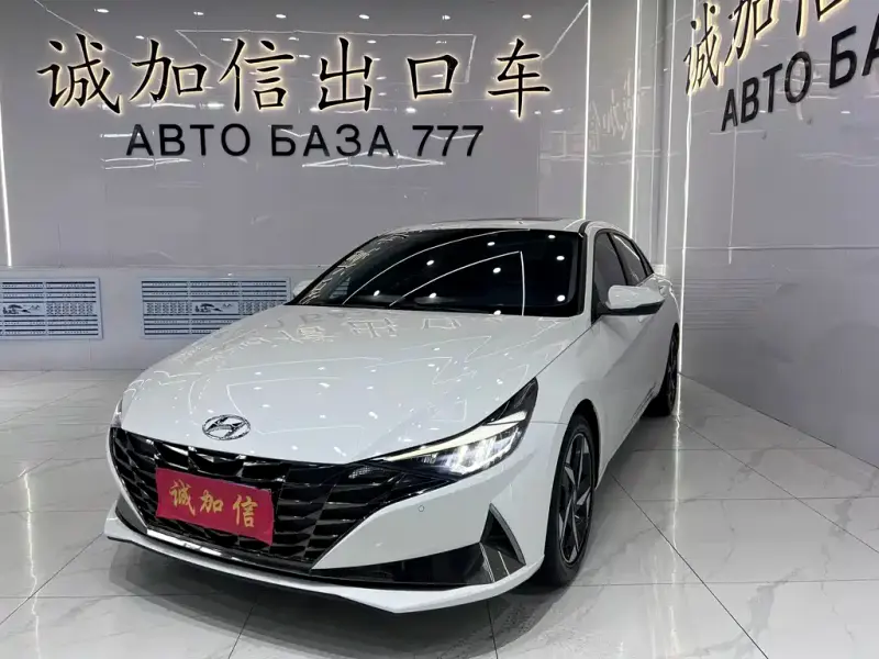 Hyundai Elantra, 2023