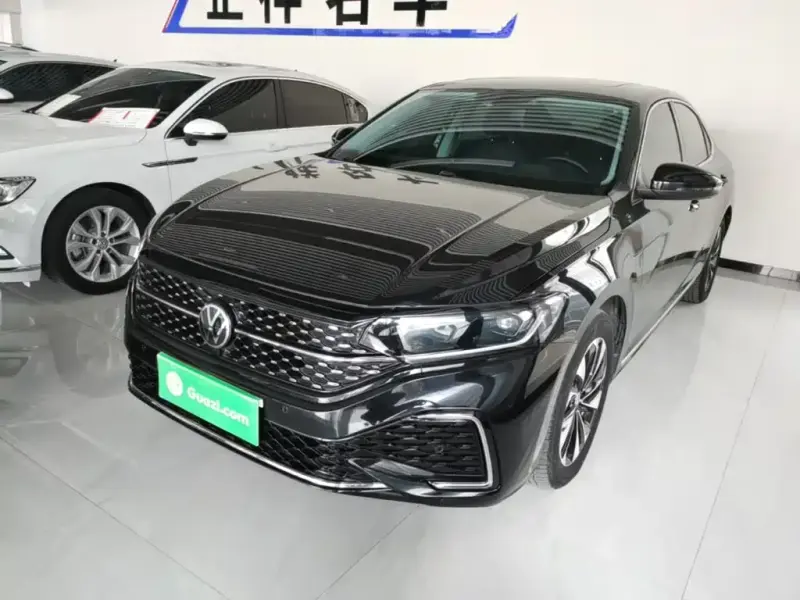 Volkswagen Passat, 2023