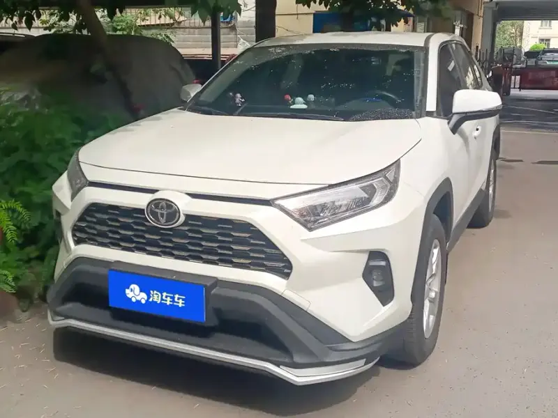 Toyota RAV4, 2024