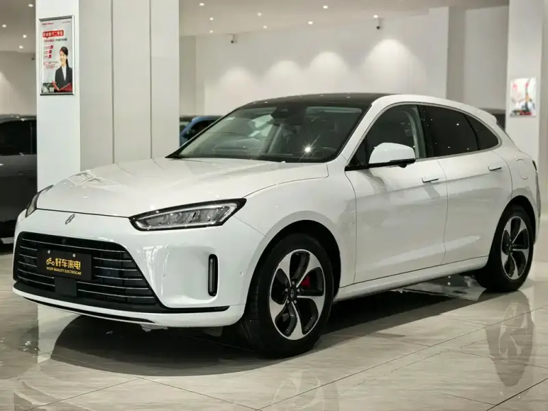 AITO M5, 2022
