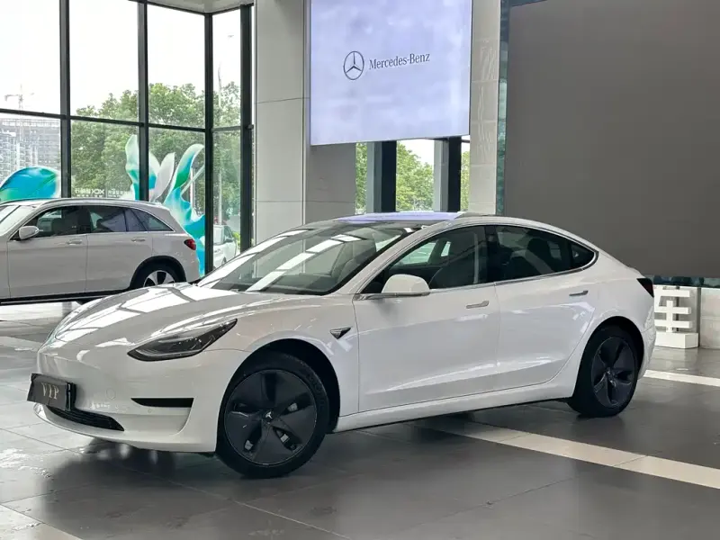 Tesla Model 3, 2020