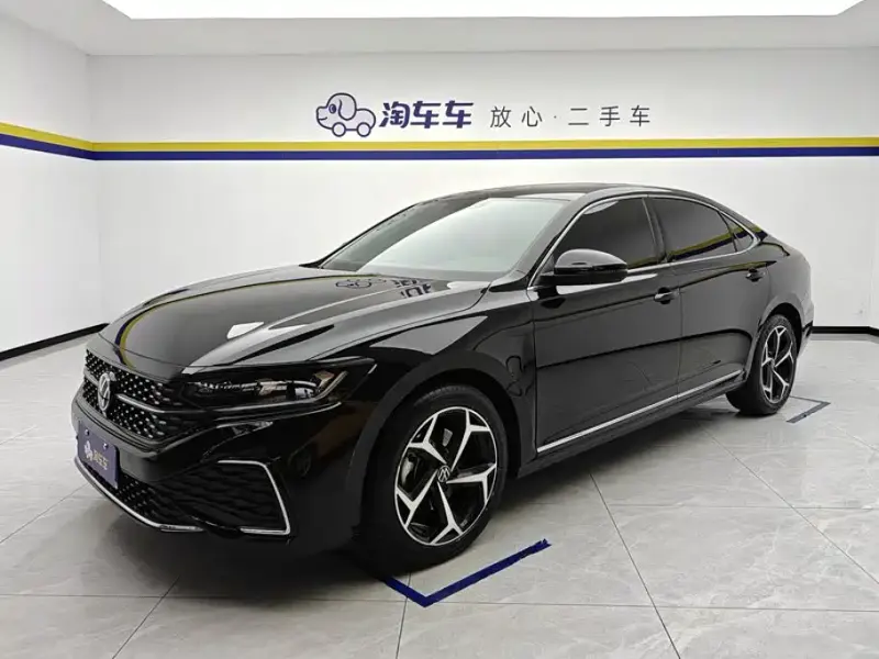Volkswagen Passat, 2023