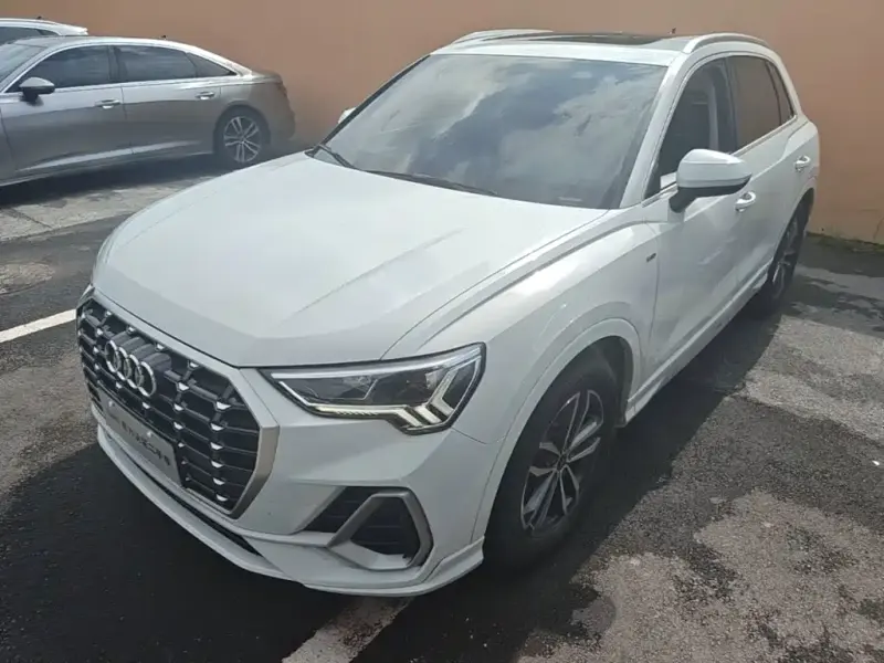 Audi Q3, 2021