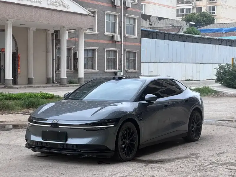 Zeekr 007, 2025