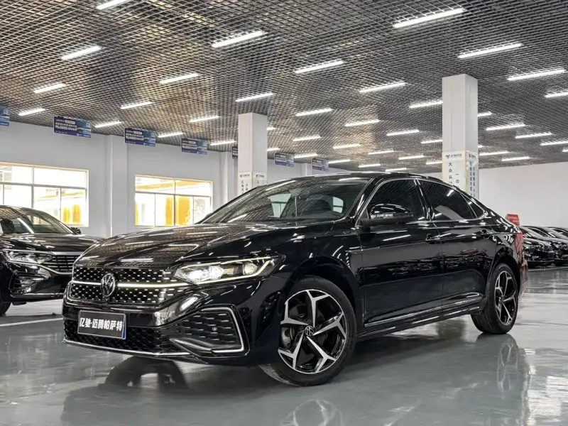 Volkswagen Passat, 2023