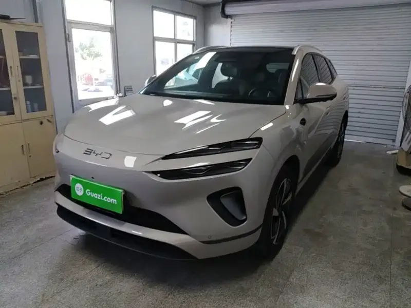 BYD 06, 2025