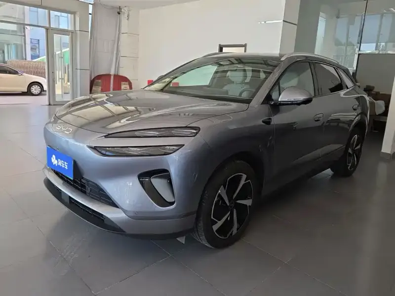 BYD 06, 2025
