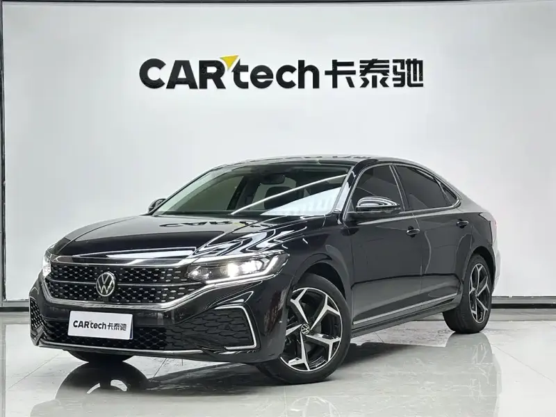 Volkswagen Passat, 2025