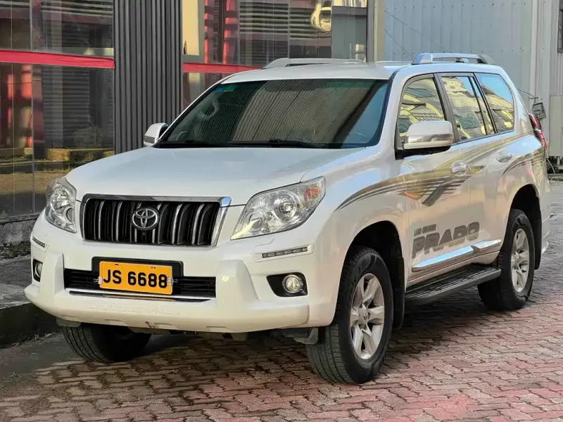 Toyota Prado (Import), 2013