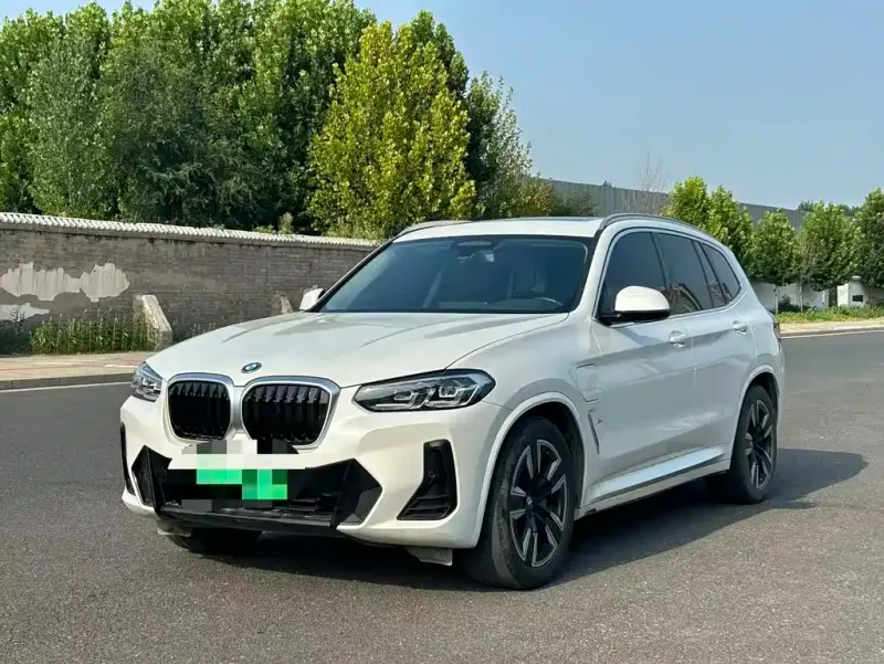 BMW iX3, 2024