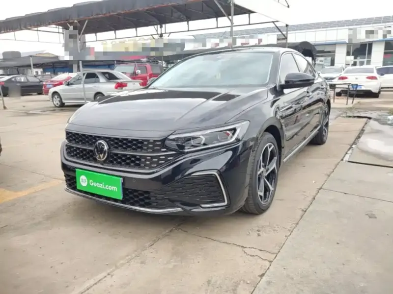 Volkswagen Passat, 2025