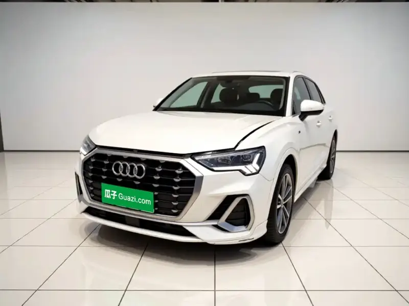 Audi Q3, 2022