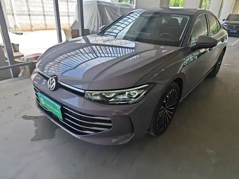 Volkswagen Passat, 2025
