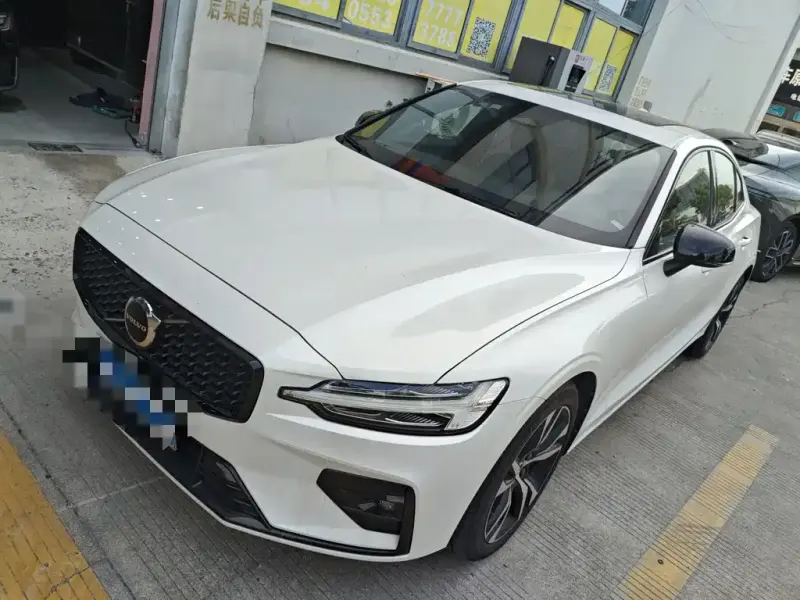 Volvo S60, 2024